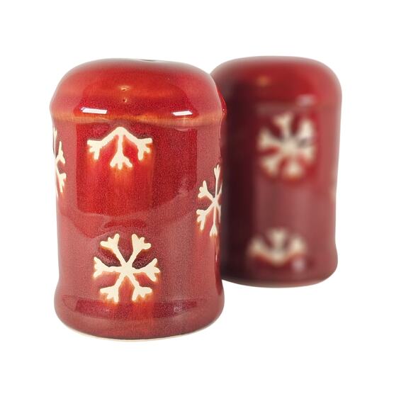 Red Ceramic Snowflake Salt Pepper Shaker Set Holiday Winter Kitchen Decor 3.75" - Picture 11 of 12